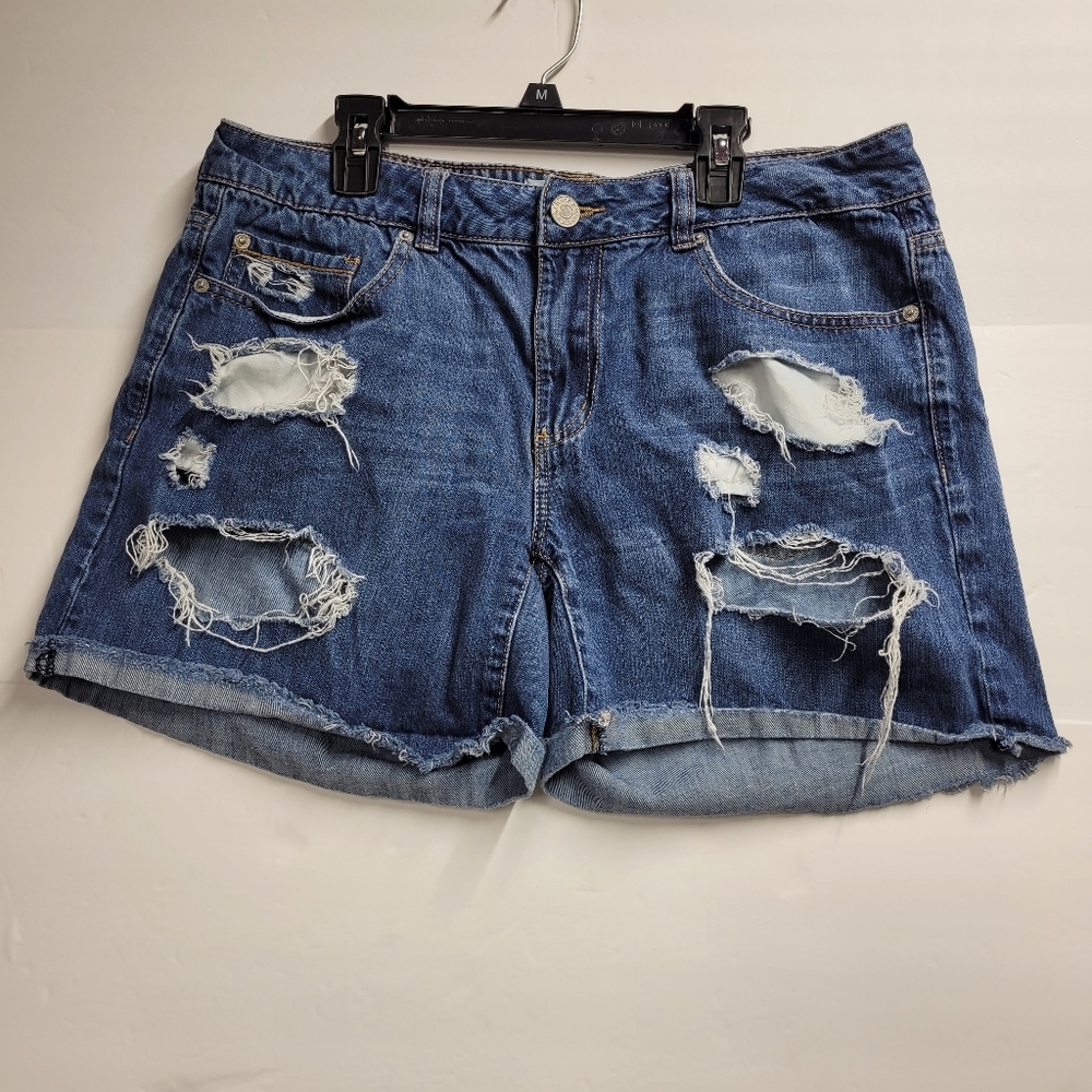 GARAGE Women’s Distressed Denim Shorts - Blue SIZE 11